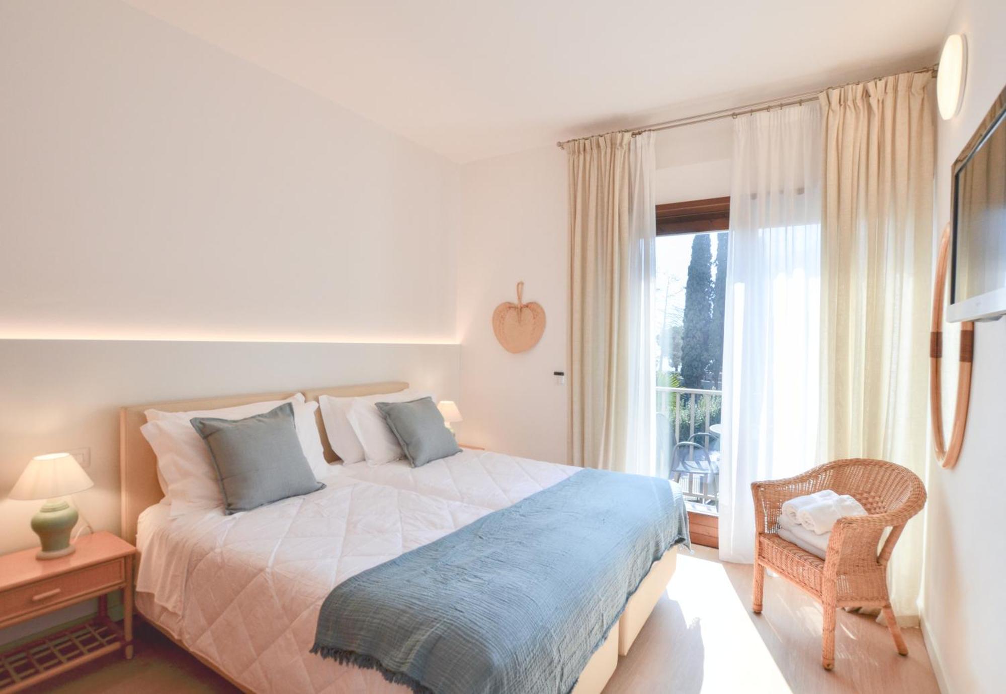 Villa Phoenix - Lake Apartments Riva del Garda Exterior foto