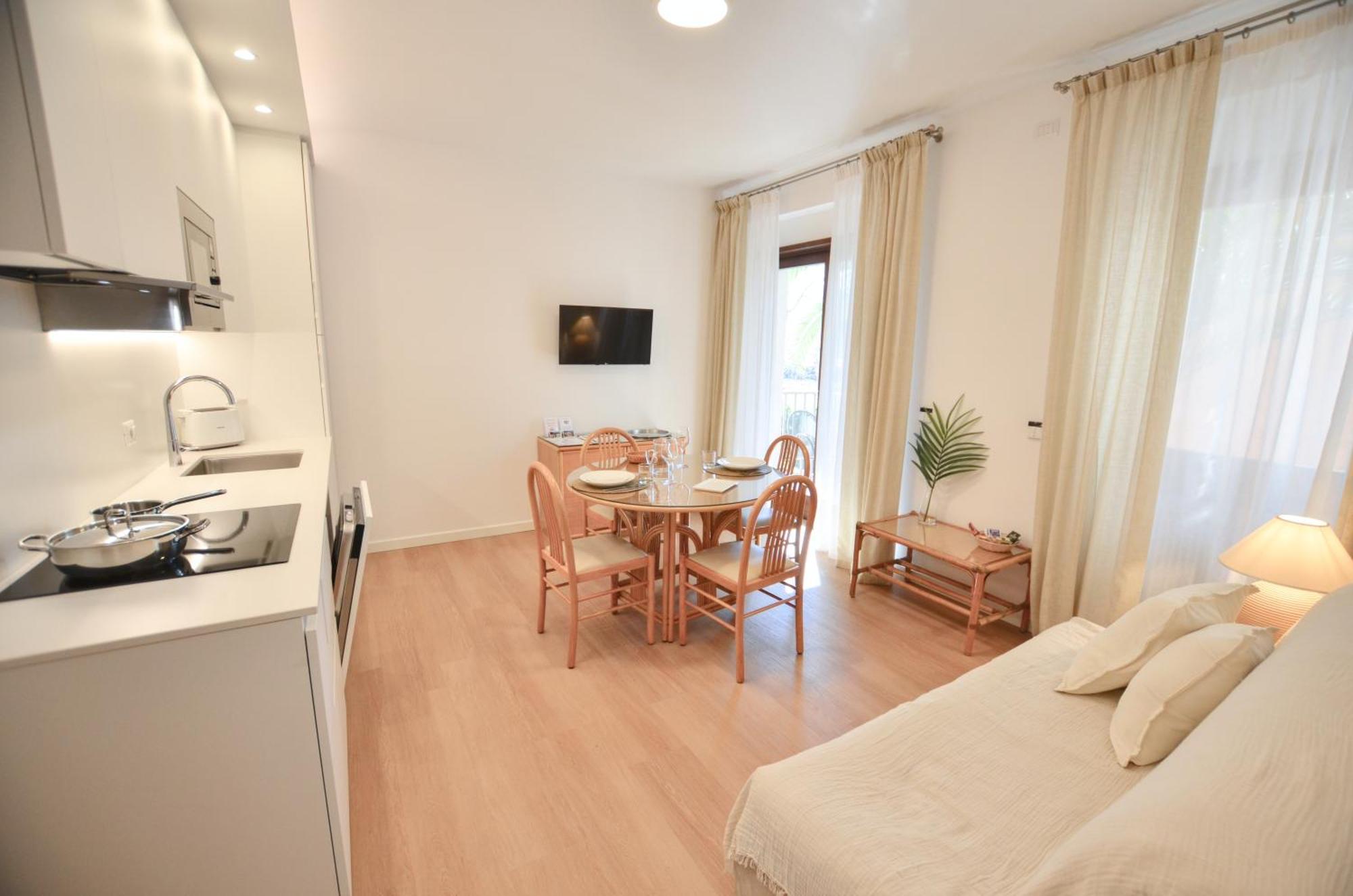 Villa Phoenix - Lake Apartments Riva del Garda Exterior foto