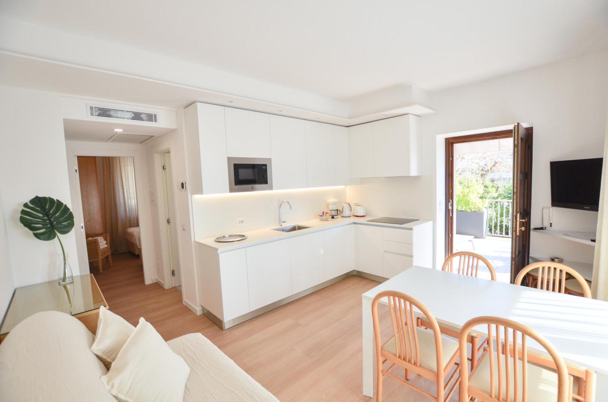 Villa Phoenix - Lake Apartments Riva del Garda Quarto foto